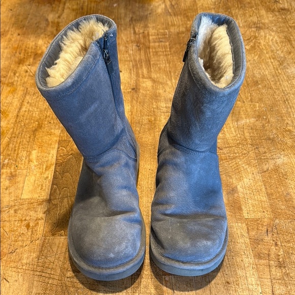 UGG Blue Suede Boots with Cream Fur - Picture 1 of 4